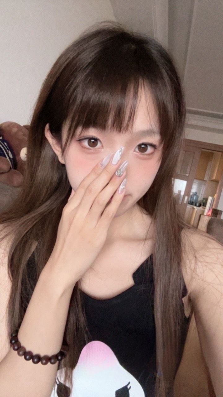 《长沙高颜值 刘子玥 裸聊视频泄密 跪姿开腿私处直接怼镜头 全裸在线勾魂实录》配图 3 photo_2026-09-26_12-13-23 (5).jpg